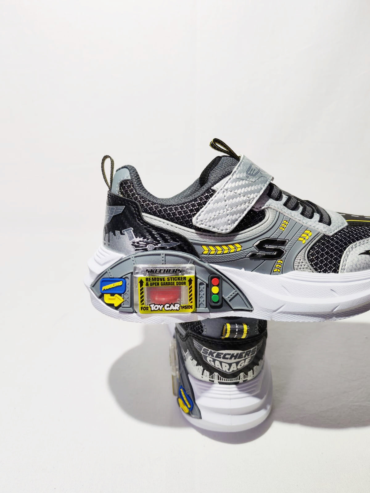 Skechers