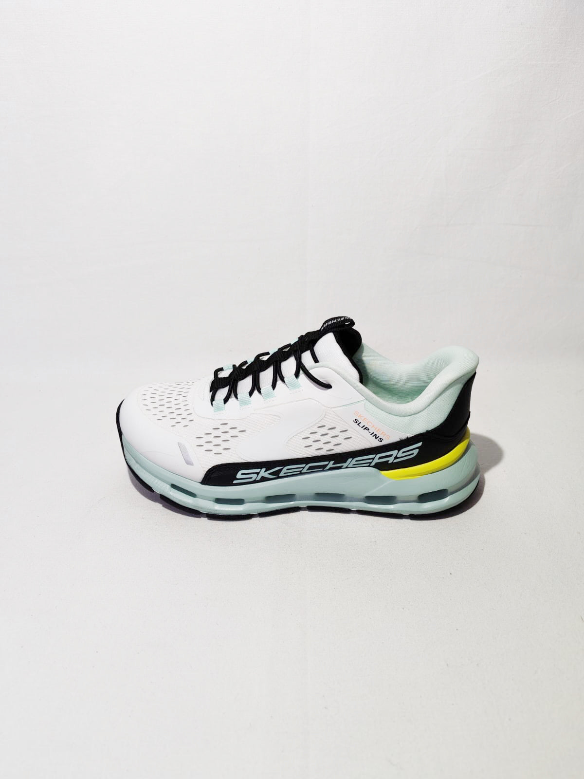Skechers