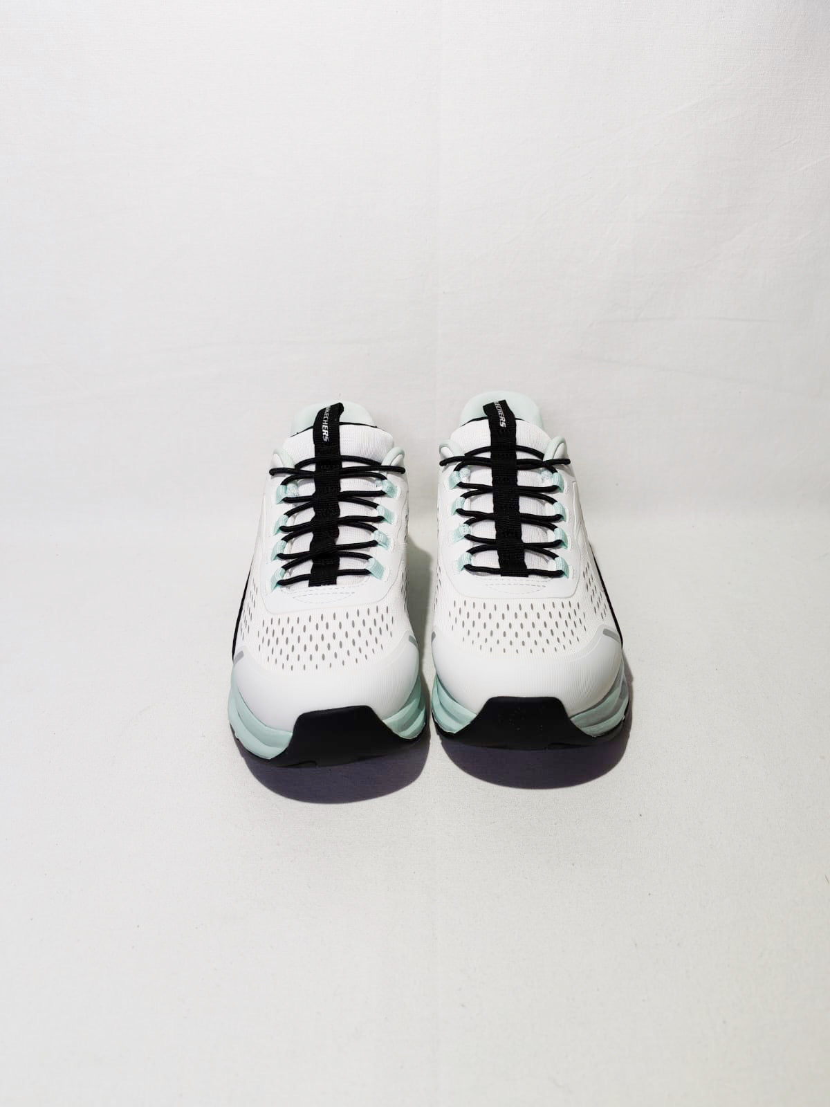 Skechers