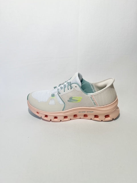 Skechers