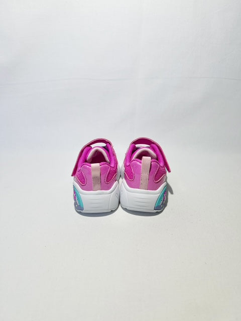 Skechers