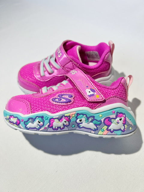 Skechers