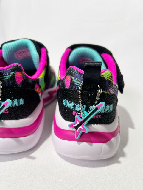 Skechers