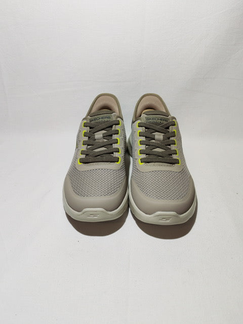 Skechers