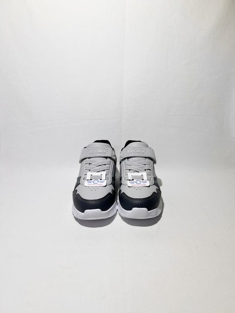 Skechers