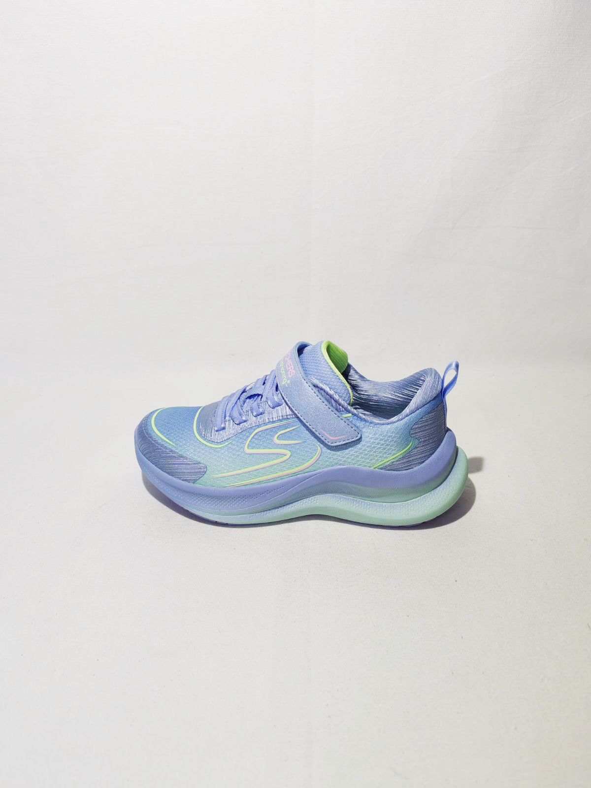 Skechers