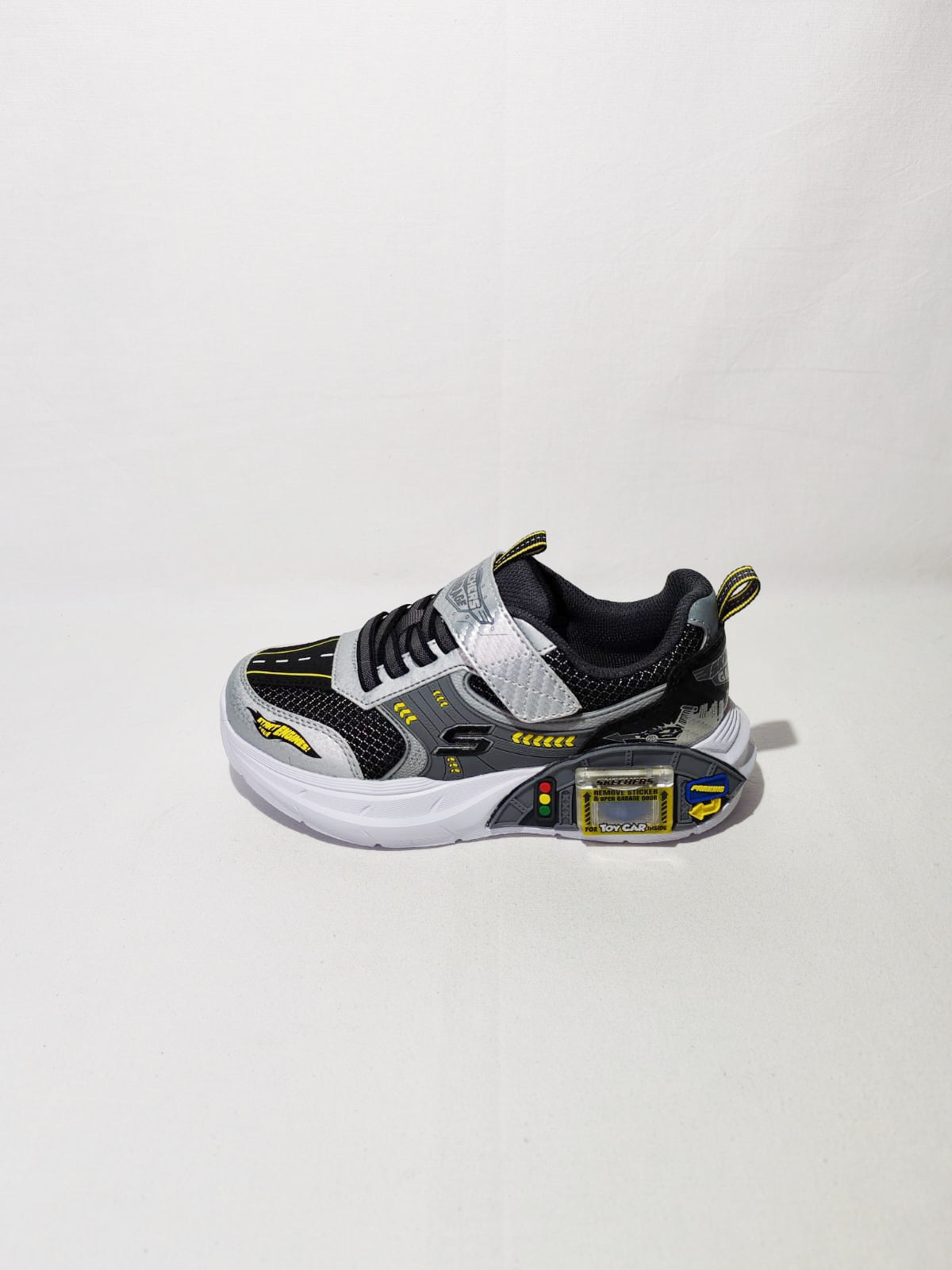 Skechers